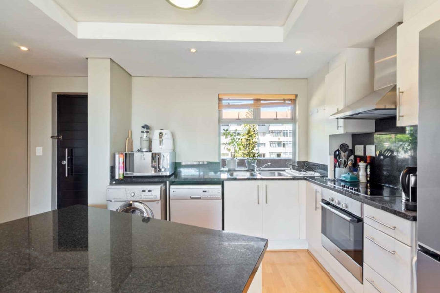 2 Bedroom Property for Sale in Sea Point Western Cape